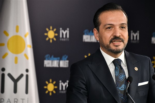 Zorlu: “Türk milletinin değerleri ve hassasiyetleri kırmızı çizgimizdir”