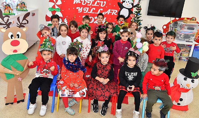 Çukurova'da miniklerin yeni yıl kutlaması