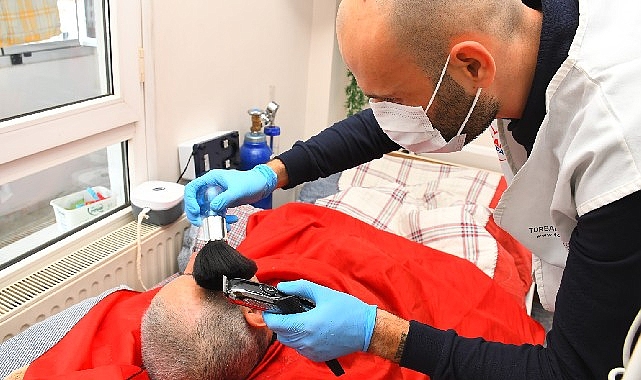 Torbalı Belediyesi'nden Evde Tıraş Hizmeti
