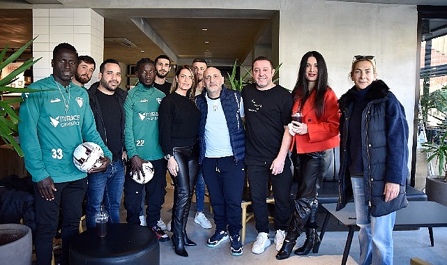Avrupa ve Türk futbolunun ünlü ismi Nihat Kahveci Kıbrıs'ta Miracle Değirmenlik Spor Kulübü'nü ziyaret etti