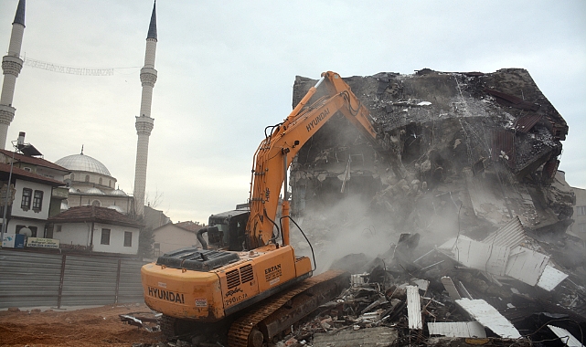Kent Meydanı ve Otopark Projesi Ilgaz'da Tüm Hızıyla Devam Ediyor