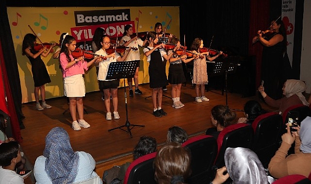 Sandal, 'Kültür-sanatın başkenti Bayraklı'