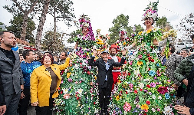 Soyer: “Akdeniz'in en büyük koku bahçesi Karaburun'dur"