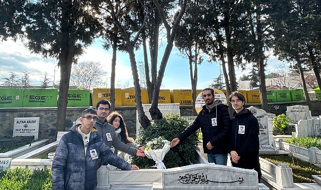 Türk Eğitim Vakfı, Bağışçısı Türkan Sedefoğlu'nu Kabri Başında Andı
