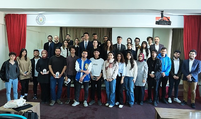 Genç yetenekler “Afetlerde Riskleri Azalt, Çözümleri Artır" misyonuyla teknoloji fikirleri geliştirmek için yarıştı