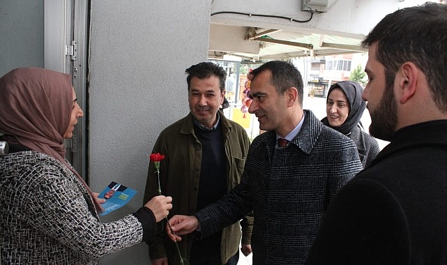 İbrahim Şirin, vatandaş ve esnaflarla iç içe