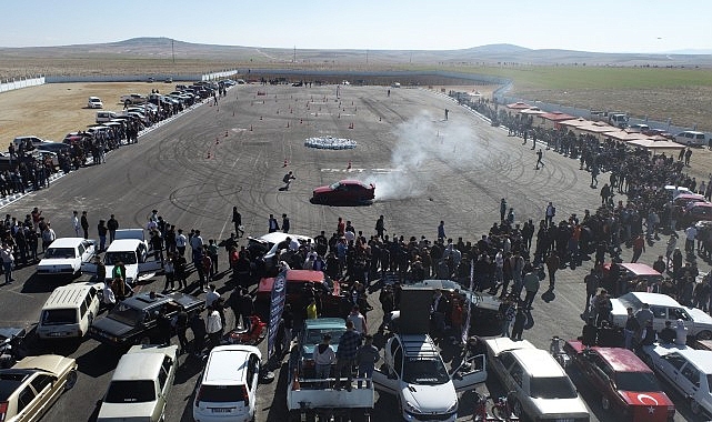 Karaman Belediyesi'nin önemli projelerinden biri olan ve gençlere hitap eden Drift Alanı ve Maket Hava Aracı Pisti hizmete girdi