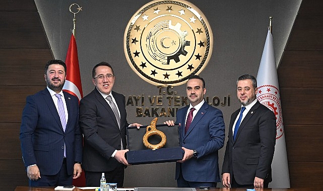 Nevşehir Belediye Başkanı Dr. Mehmet Savran ve AK Parti Nevşehir Milletvekilleri, Sanayi ve Teknoloji Bakanı Mehmet Fatih Kacır'ı ziyaret etti