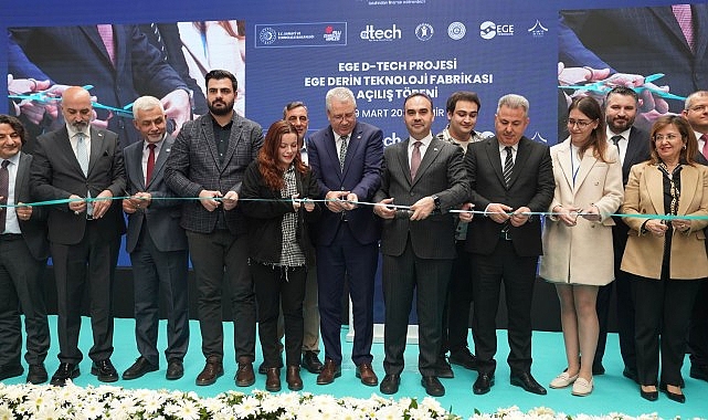 Bakan Kacır, “Ege Derin Teknoloji Fabrikası ile İzmir'imizin genç girişimcilerine dünyanın kapılarını açacağız"