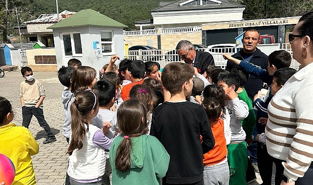 Başkan Topaloğlu'ndan öğrencilere ziyaret