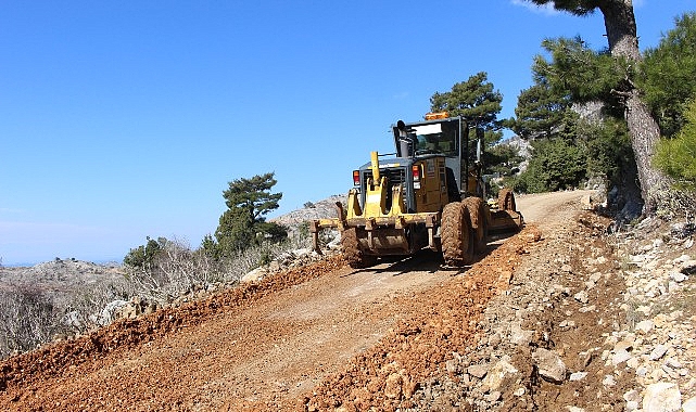 Manavgat Yaylaalan Mahallesi'nde asfalt hazırlığı