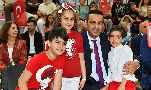 23 Nisan Çiğli'de Karnaval Havasında Kutlandı