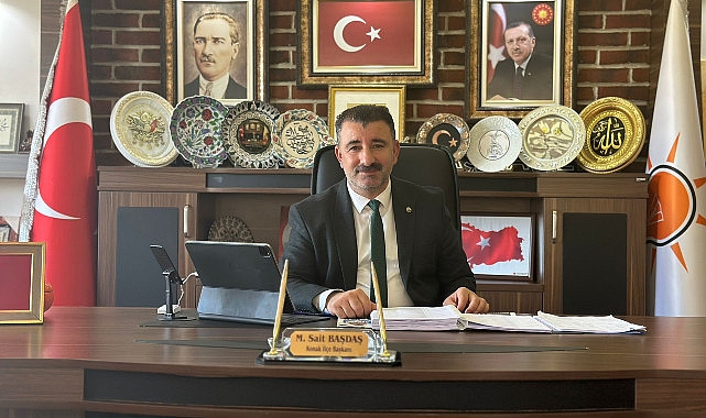 AK Parti Konak İlçe Başkanı Başdaş'tan çağrı “Konak Belediyesi'nin borç pankartını asın"