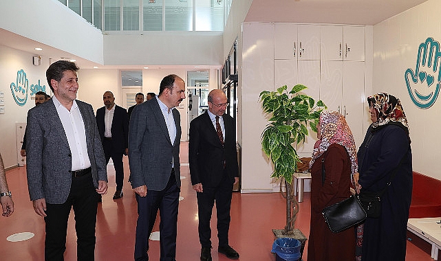 Başkan Altay, 2 Nisan Dünya Otizm Farkındalık Günü'nde SOBE'yi Ziyaret Etti