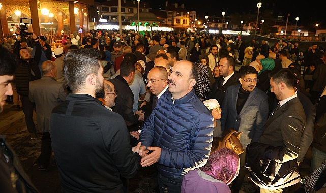 Başkan Altay Konyalıların Kadir Gecesi Coşkusuna Ortak Oldu