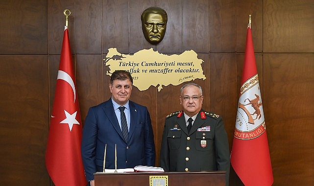 Başkan Cemil Tugay Ege Ordusu Komutanı Yeni'yi ziyaret etti