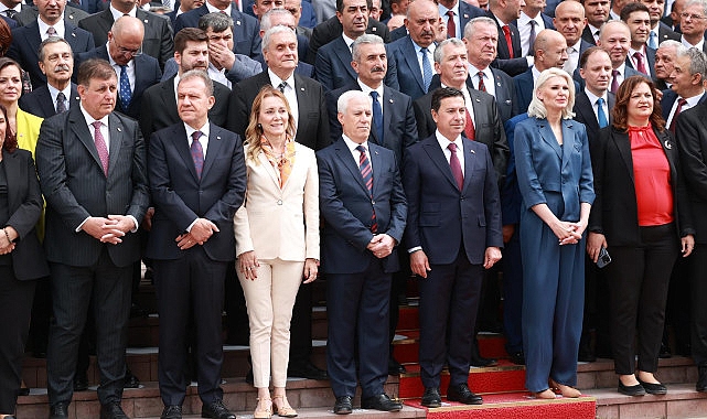 Muğla Büyükşehir Belediye Başkanı Ahmet Aras CHP Yerel Yönetimler Çalıştayı'na katıldı