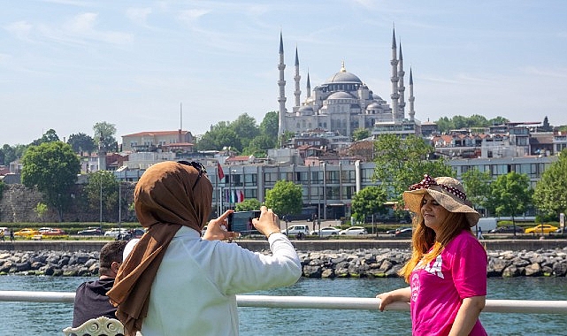 Simit ve Çay Eşliğinde Ücretsiz 'Boğaz Gezileri' Başlıyor…