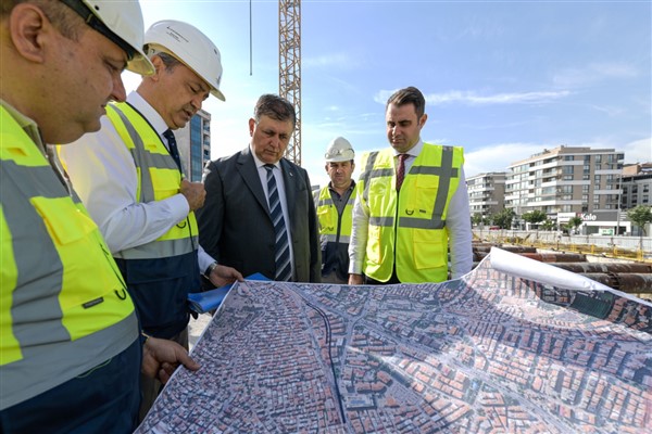 Başkan Tugay'dan Buca Metrosu’nda inceleme