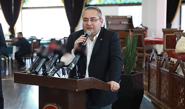 Keçiören Belediye Başkanı Dr. Mesut Özarslan, “Afet Sonrası Muhtarlarla İstişare Toplantısı"nda 51 mahalle muhtarıyla bir araya geldi