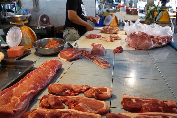 Adana'da olumsuz koşullarda gıda satışı yapıldığı belirlenen işletme kapatıldı