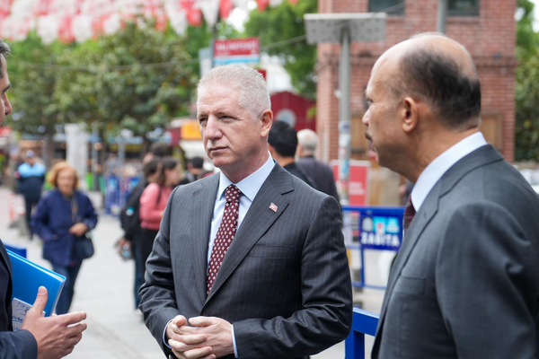 İstanbul Valisi Gül, Darülaceze'yi ziyaret etti