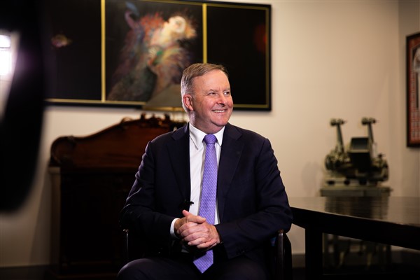 Albanese: 2,6 milyon Avustralyalının maaşına 1 Temmuz'dan itibaren zam yapılacak