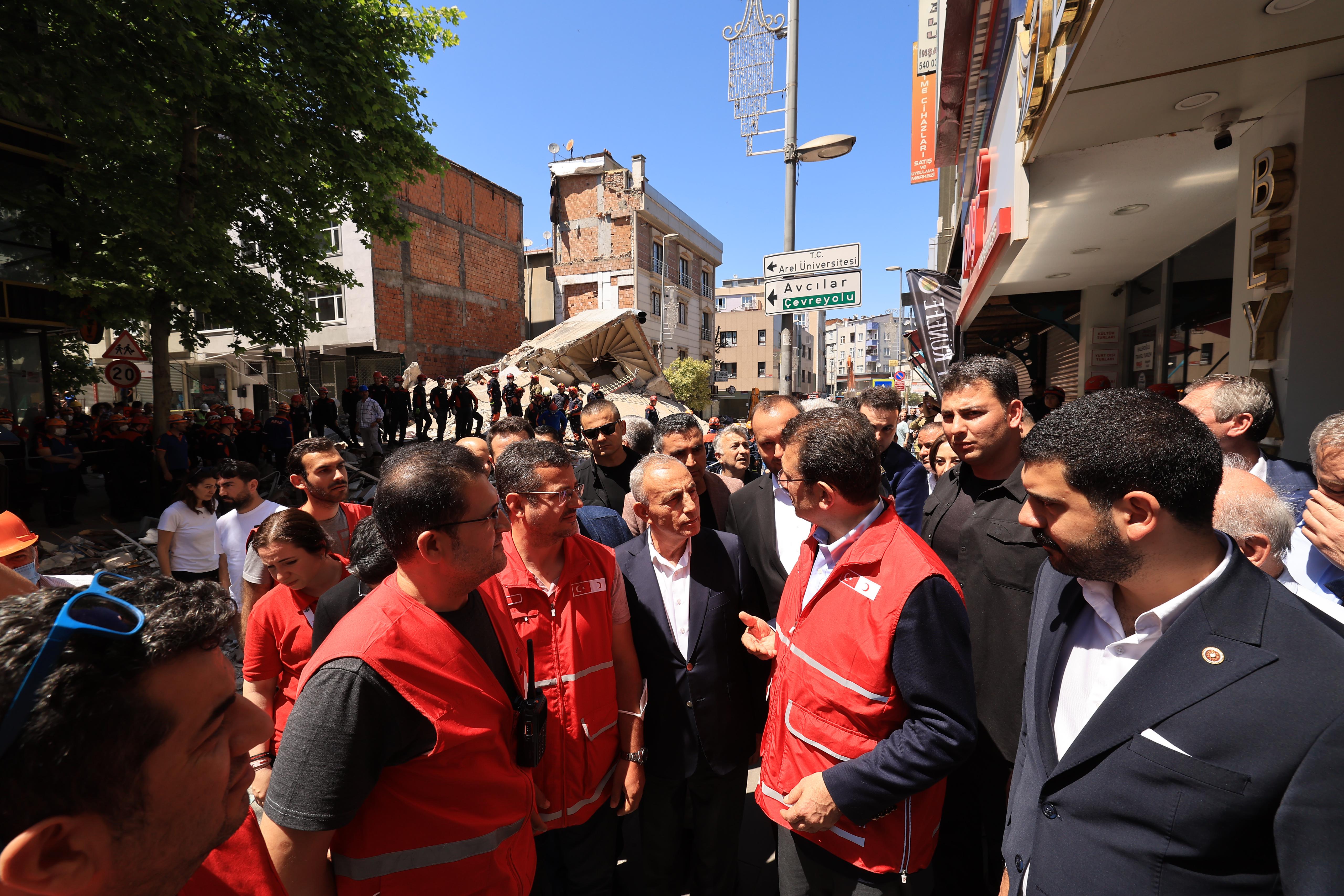 İmamoğlu, Küçükçekmece'deki çalışmaları yerinde inceledi