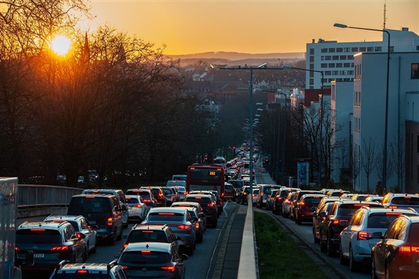 TÜİK-Trafiğe kaydedilen taşıt sayısı Mayıs'ta aylık yüzde 18,4 ve yıllık yüzde 4,0 arttı