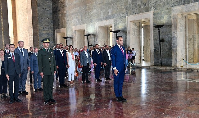 Başkan Yıldız'dan Anıtkabir Ziyareti
