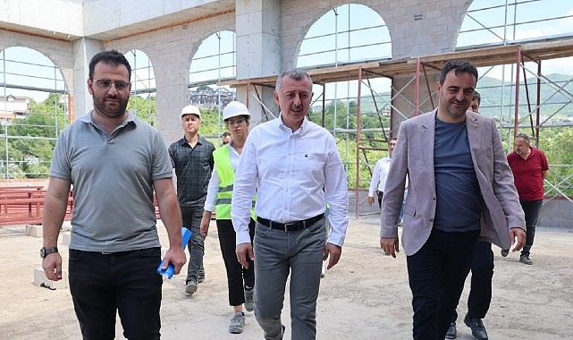 Büyükakın, Kocaeli'nin sağlık turizmine katkı sağlayacak tesisi yerinde inceledi