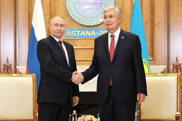 Rusya Devlet Başkanı Putin, Kazakistan Cumhurbaşkanı Tokayev ile bir araya geldi