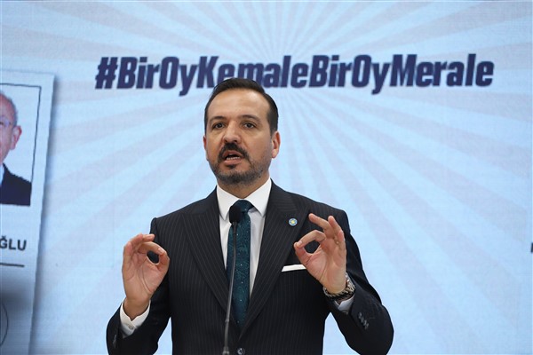 İYİ Parti Ankara Milletvekili Zorlu, Urumçi Katliamı'nda hayatını kaybedenleri andı
