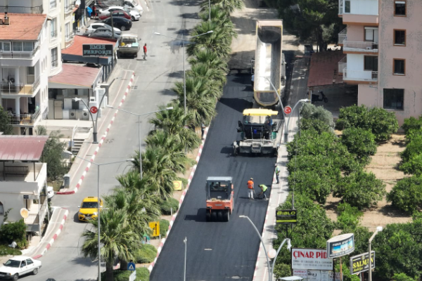 İzmir'de Kemalpaşa ve Menderes’in yolları yenileniyor