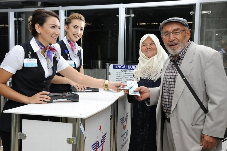 350 Binden Fazla Emekli İndirimli Seyahat Etti