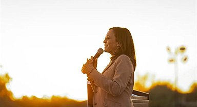 ABD Başkan Yardımcısı Harris: Donald Trump ülkemizi geriye götürmek istiyor