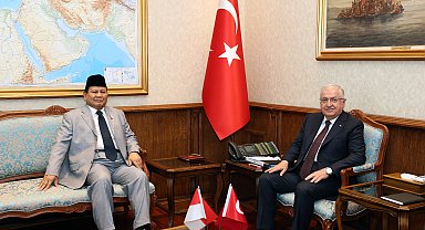 Bakan Güler, Endonezya Cumhurbaşkanı Subianto ile görüştü