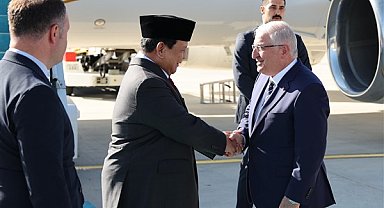Bakan Güler, Endonezya Cumhurbaşkanı Subianto’yu havalimanında karşıladı