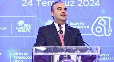 Bakan Kacır: Türkiye haberleşme uydusunu geliştirebilen 11 ülke arasına girdi