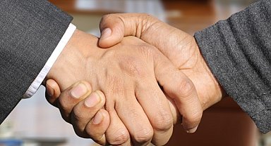 Bakan Memişoğlu, TBMM'de görev yapan sağlık çalışanlarını ziyaret etti