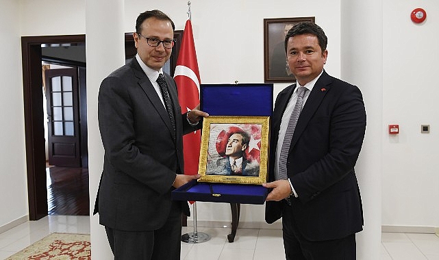 Başkan Aydın'dan Kosova'da ziyaretler