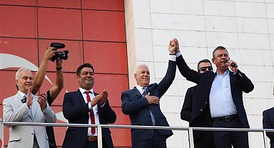 CHP Genel Başkanı Özel: Başkanlarımızın yüzünü öne eğdirmeyiz