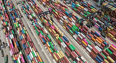 Çin'in mal ve hizmet ticareti fazlası 289,6 milyar yuan oldu