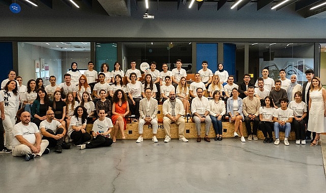 Samsung'un Habitat Derneğiyle hayata geçirdiği Solve for Tomorrow Programının kazananları ödüllerini aldı