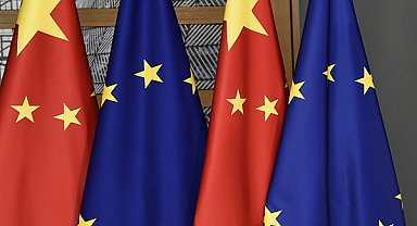 Wang Yi, Borrell ile görüştü