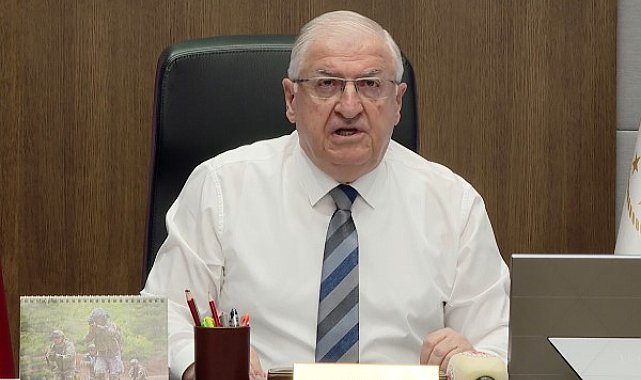Bakan Güler, birlik komutanlarıyla video konferans aracılığıyla toplantı yaptı