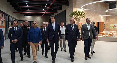 Bakan Kacır, Hektaş Fabrikasını ziyaret etti