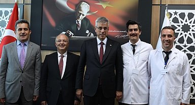 Bakan Memişoğlu, Bayburt’ta sağlık tesislerini ziyaret etti