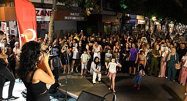 Başkan Akın, vatandaşların talebi üzerine Milli Kuvvetler caddesini trafiğe kapattı