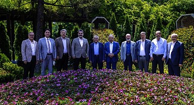 Başkan Büyükkılıç, belediye başkanlarıyla bir araya geldi